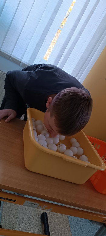 Bobbing for Apples